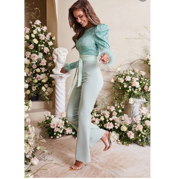 NEW SEASON Lavish Alice feather and sequin embellished jumpsuit missing belt - Picture 5 of 13